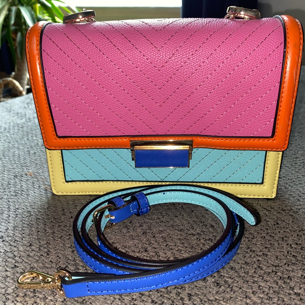 Aldo Bag (with attachable shoulder strap)